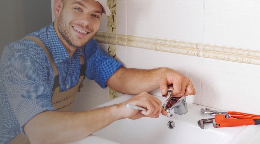 Professional Water heater repair in Rea, MO